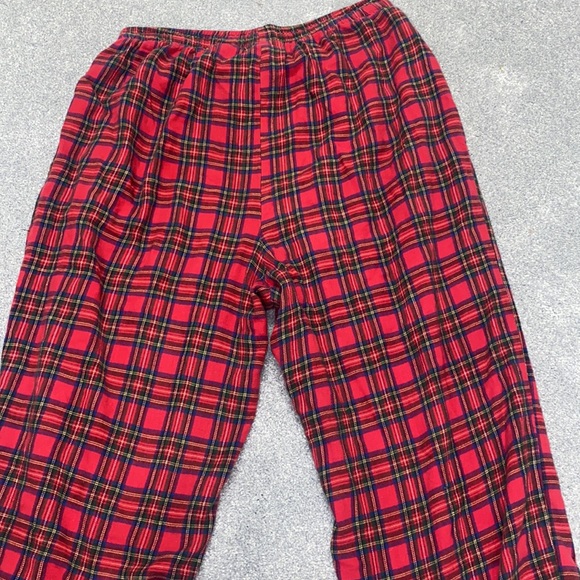 Leisure Wear - Plaid Pajama Pants - Picture 3 of 6